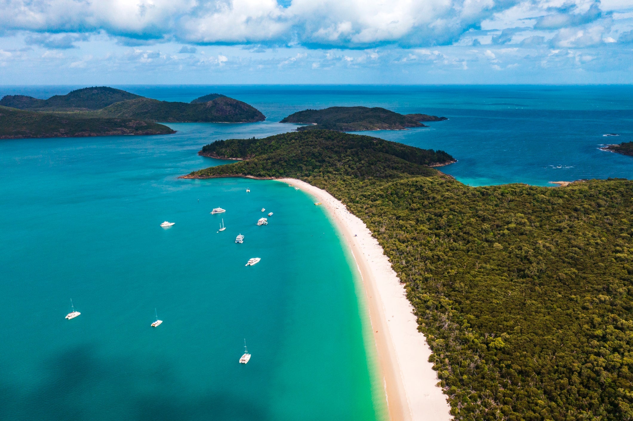 Cruising the Whitsundays: Top 10 places on Your Own Boat