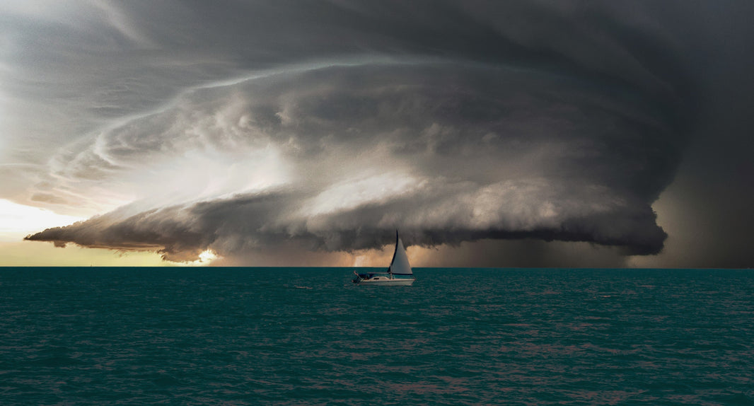Reading the Water: A Boat Owner's Guide to Marine Weather & Tides